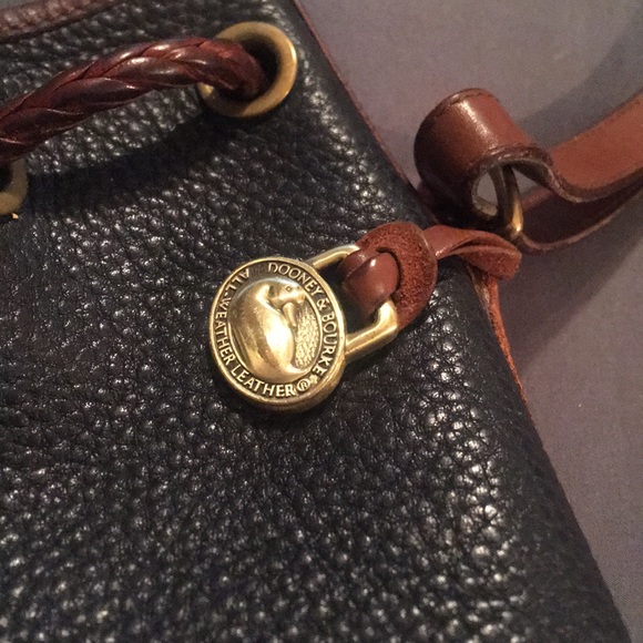 Authentic Vintage Dooney & Bourke - Picture 2 of 5